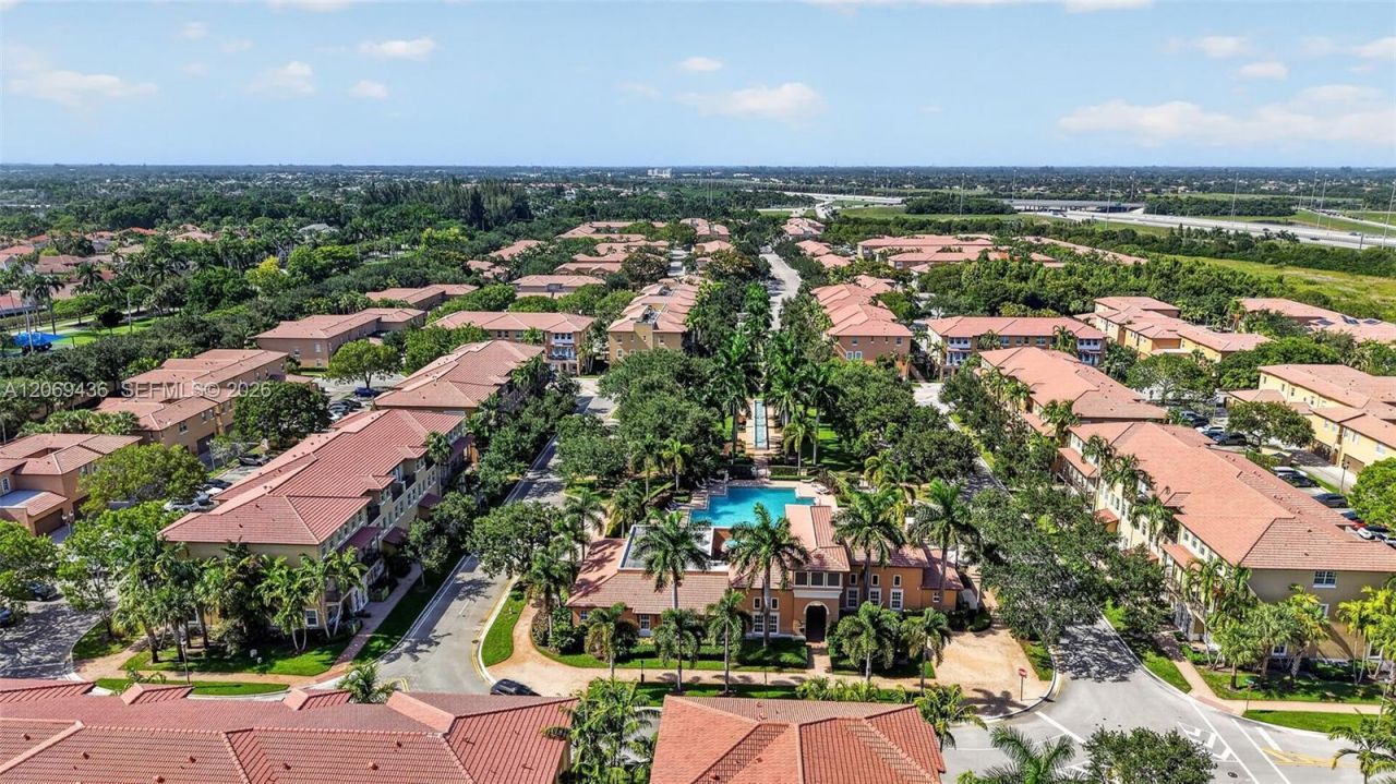 14601 SW 5th St, Pembroke Pines, FL 33027 Photo