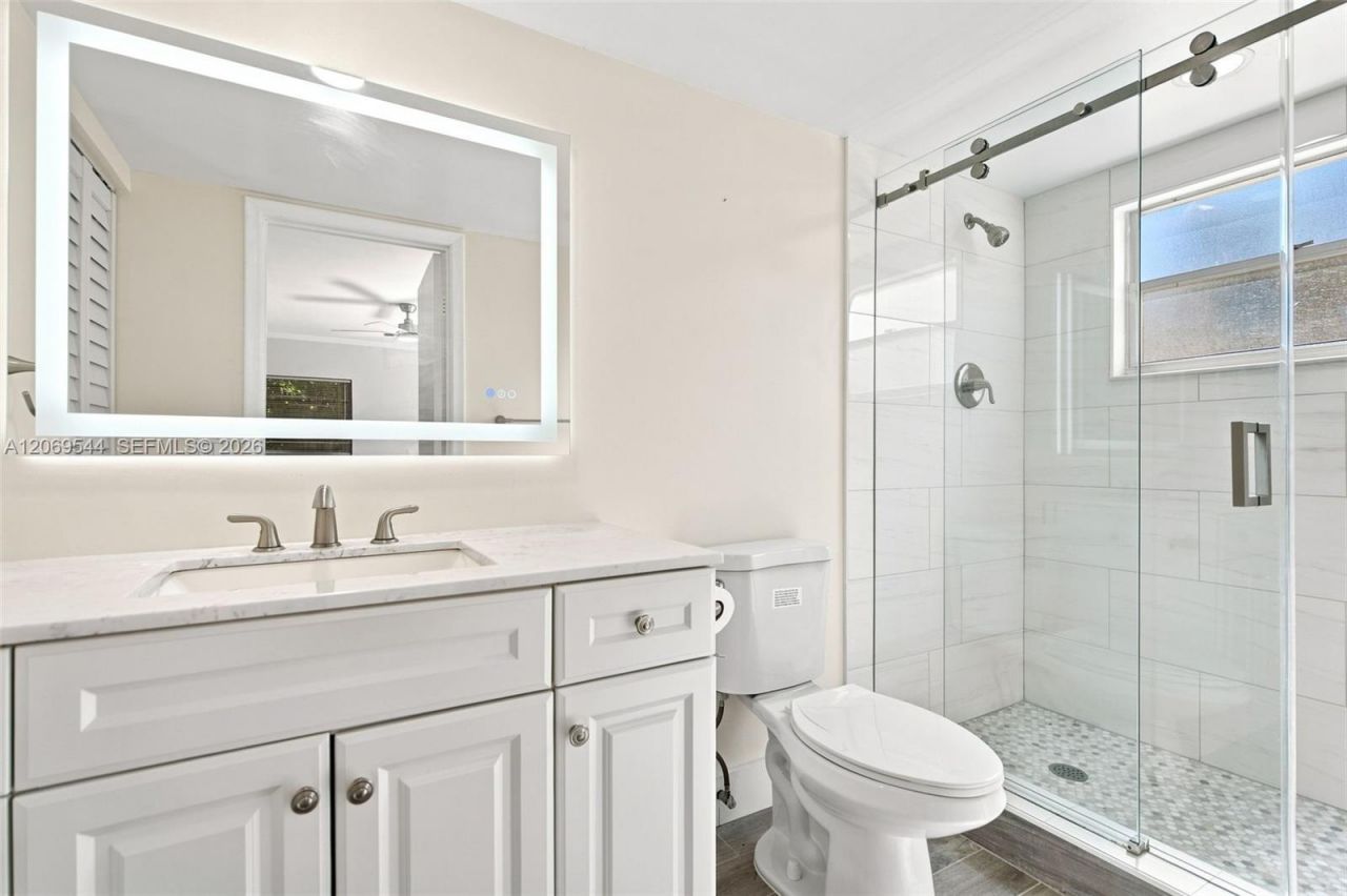 13455 SW 9th Ct, Unit 301J, Pembroke Pines, FL 33027 Photo
