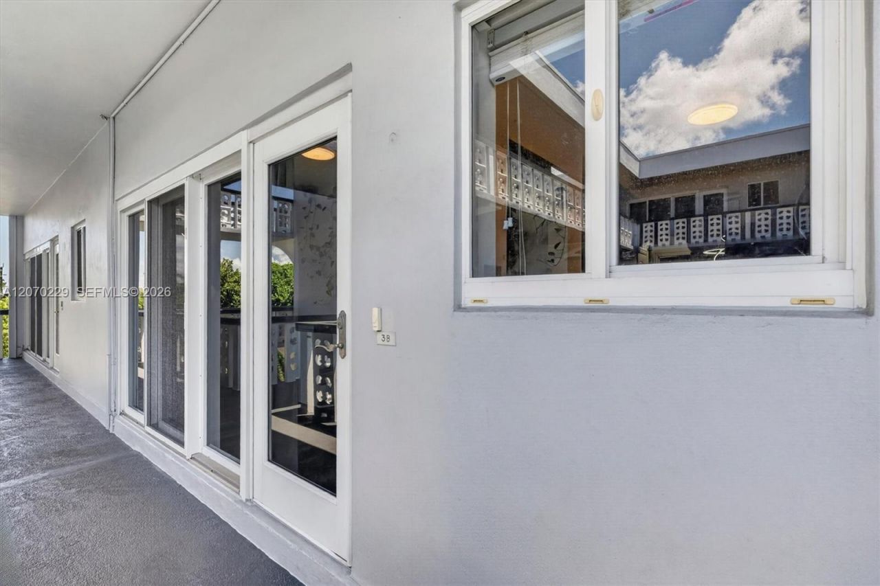 1818 Rodman St , Unit 3B, Hollywood, FL 33020 Photo