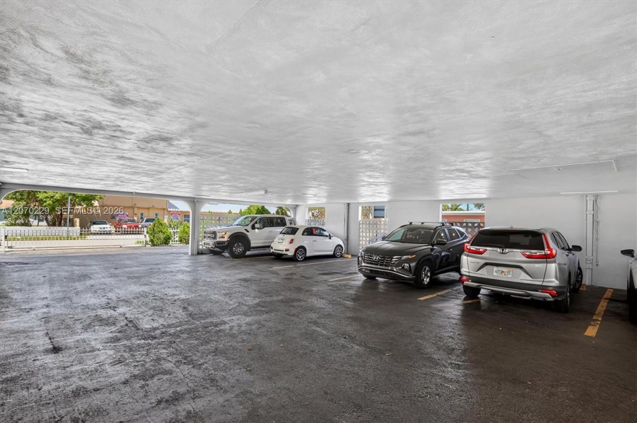 1818 Rodman St , Unit 3B, Hollywood, FL 33020 Photo