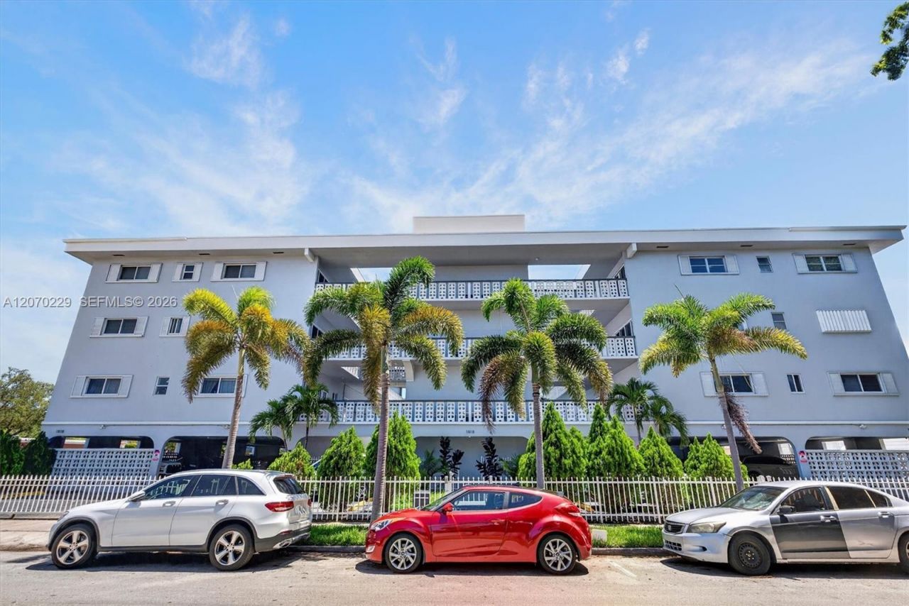 1818 Rodman St , Unit 3B, Hollywood, FL 33020 Photo