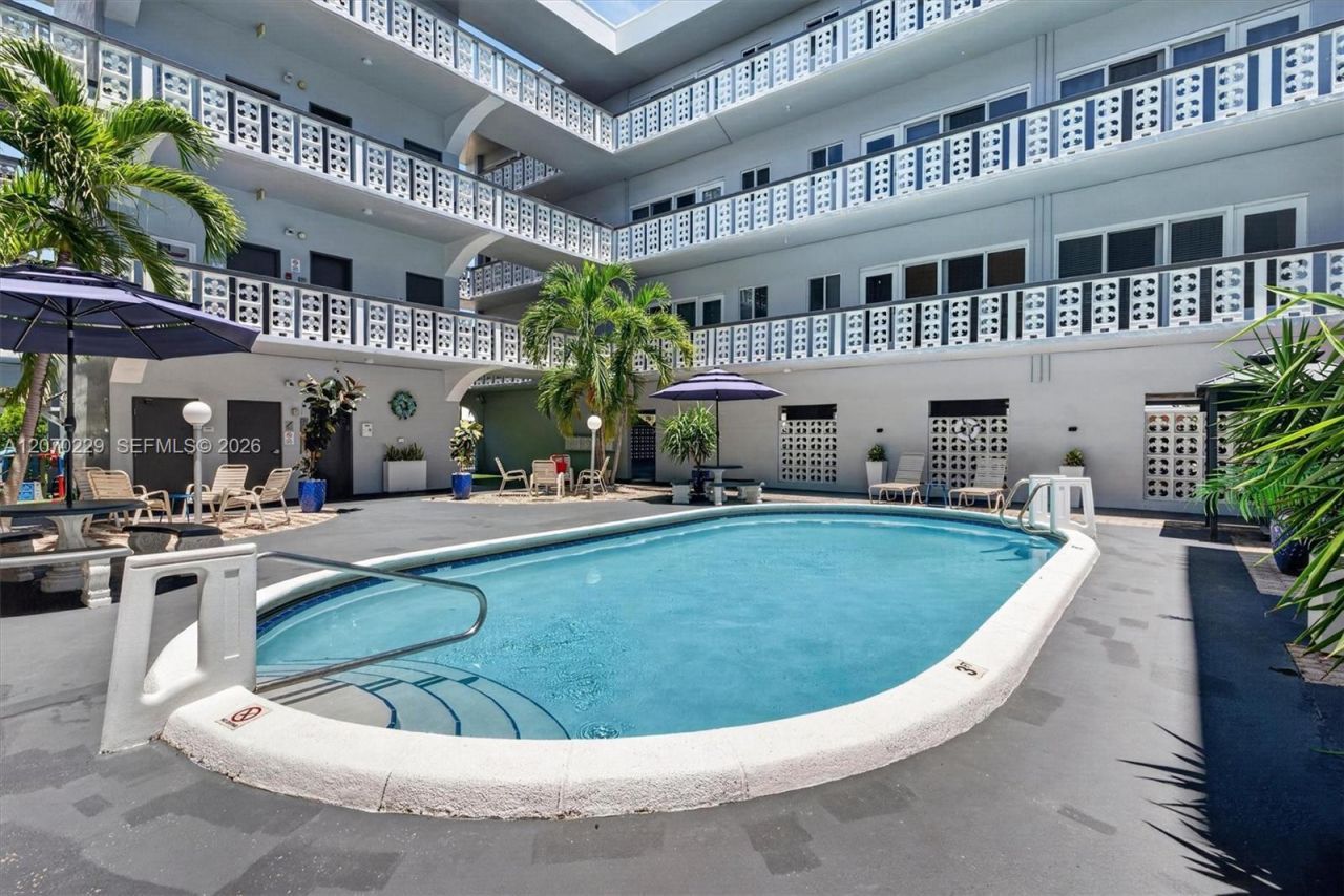 1818 Rodman St , Unit 3B, Hollywood, FL 33020 Photo