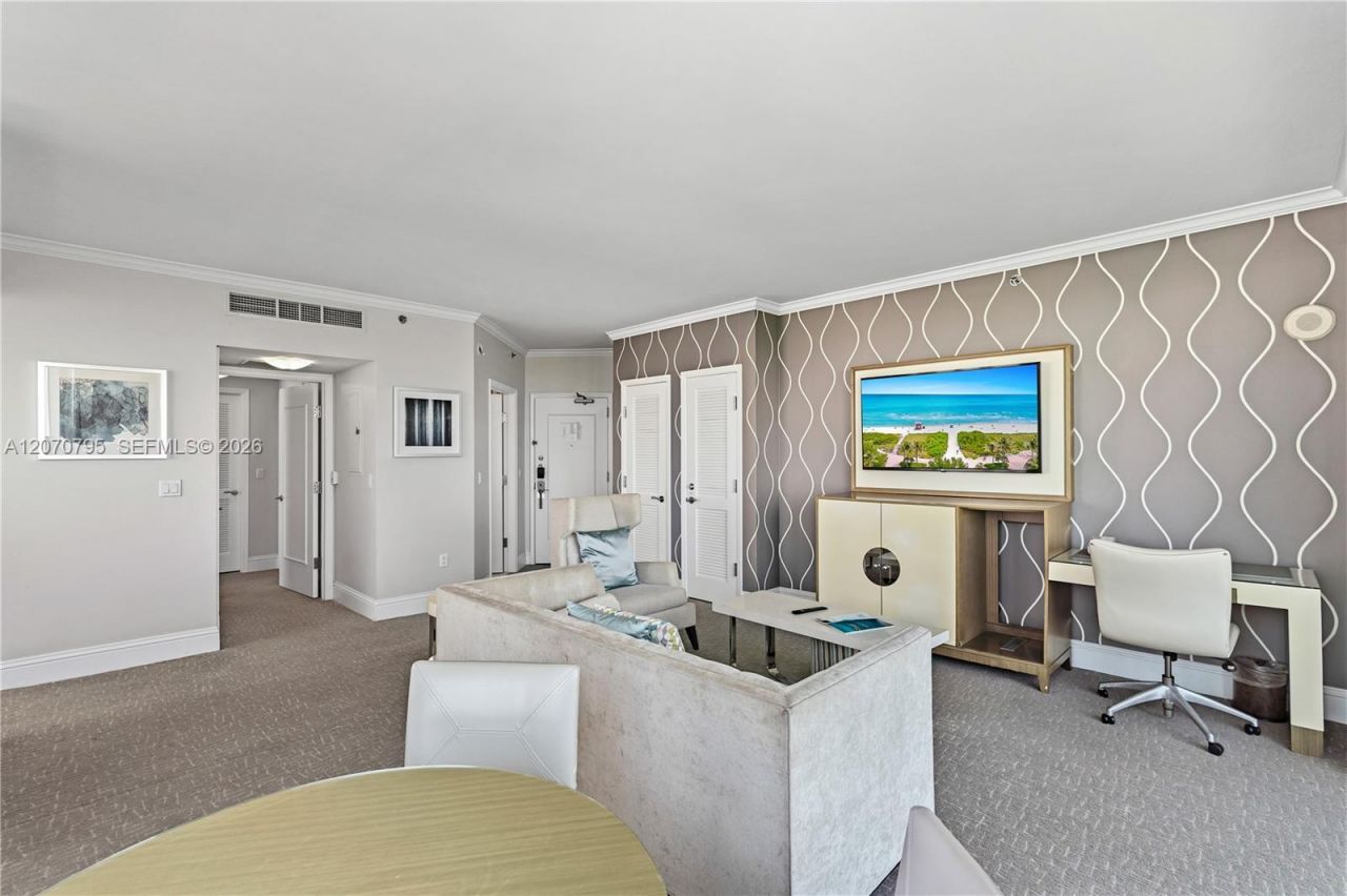 4401 Collins Ave , Unit 1915/1917, Miami Beach, FL 33140 Photo