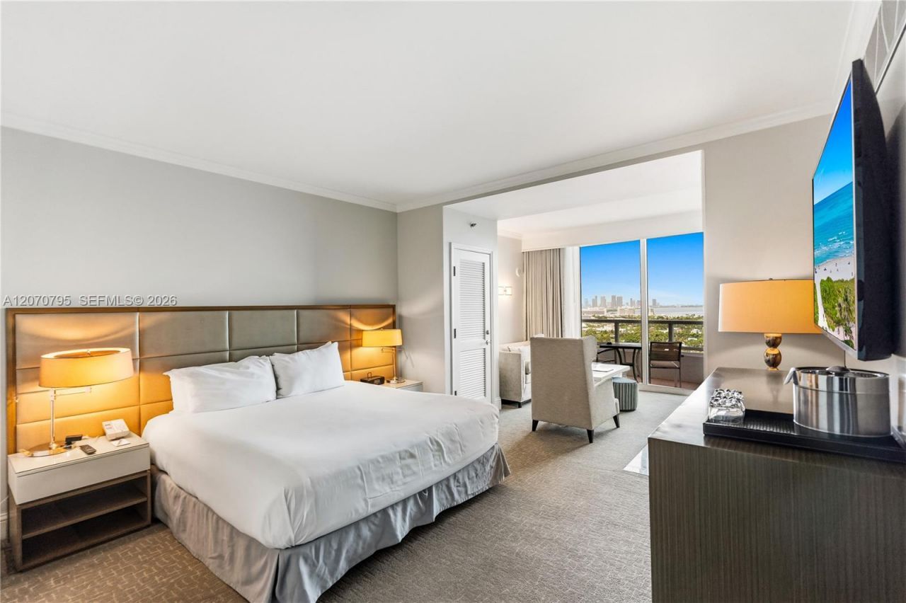 4401 Collins Ave , Unit 1915/1917, Miami Beach, FL 33140 Photo