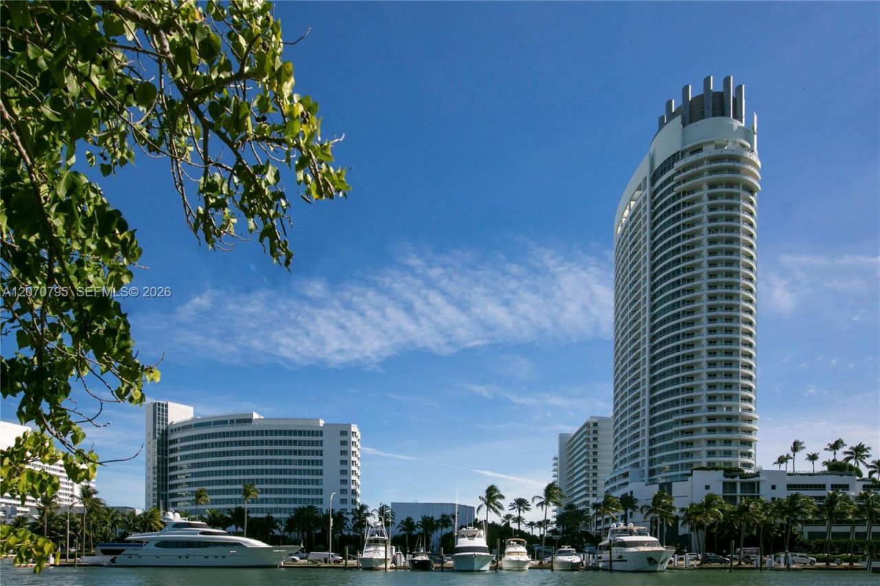4401 Collins Ave , Unit 1915/1917, Miami Beach, FL 33140 Photo
