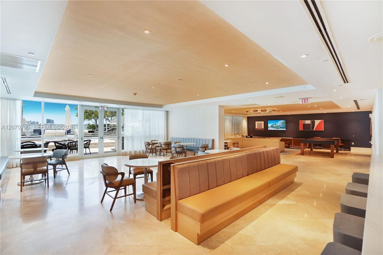 4401 Collins Ave , Unit 1915/1917, Miami Beach, FL 33140 Photo