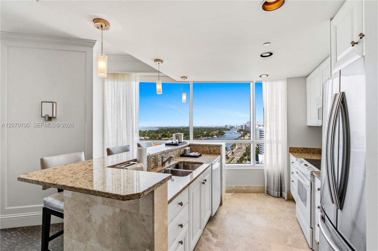 4401 Collins Ave , Unit 1915/1917, Miami Beach, FL 33140 Photo