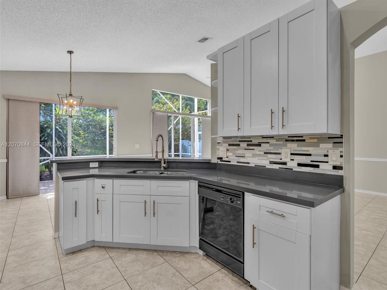 6271 SW 195th Ave, Pembroke Pines, FL 33332 Photo