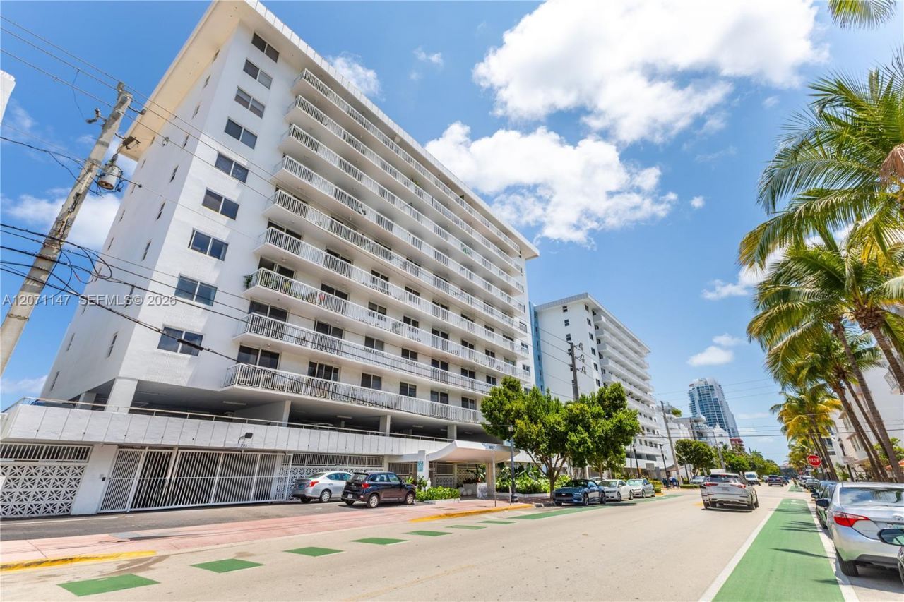 401 Ocean Dr , Unit 607, Miami Beach, FL 33139 Photo