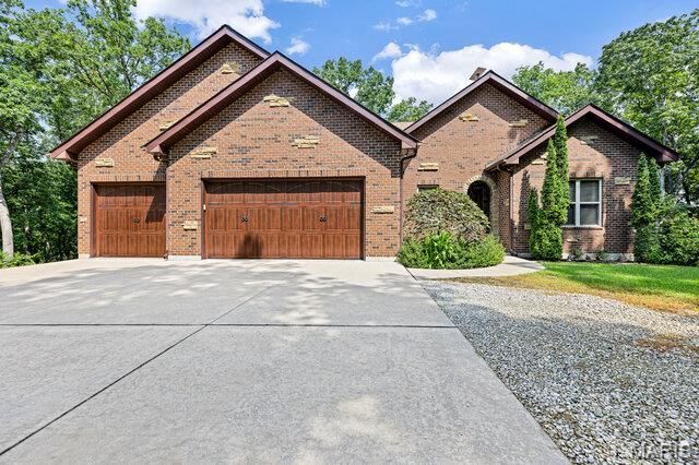 23540 Cabin Ridge Drive, Warrenton, MO 63383 Main Photo