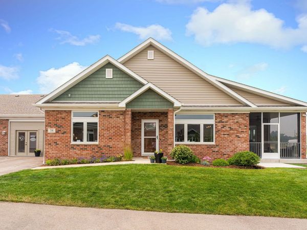 12 Kloe Lane , Unit 12, Sycamore, IL 60178