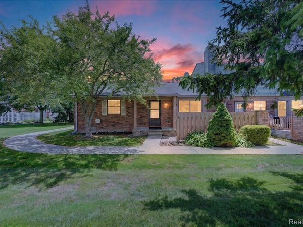 43628 W Arbor Way Drive , Unit 103, Canton Township, Mi 48188