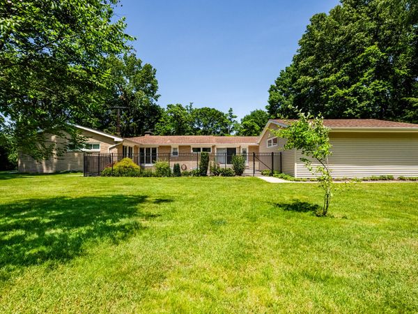 1595 Alex Path, Stevensville, MI 49127