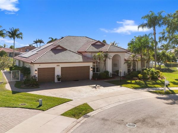 6691 Segovia Way, Pembroke Pines, FL 33331