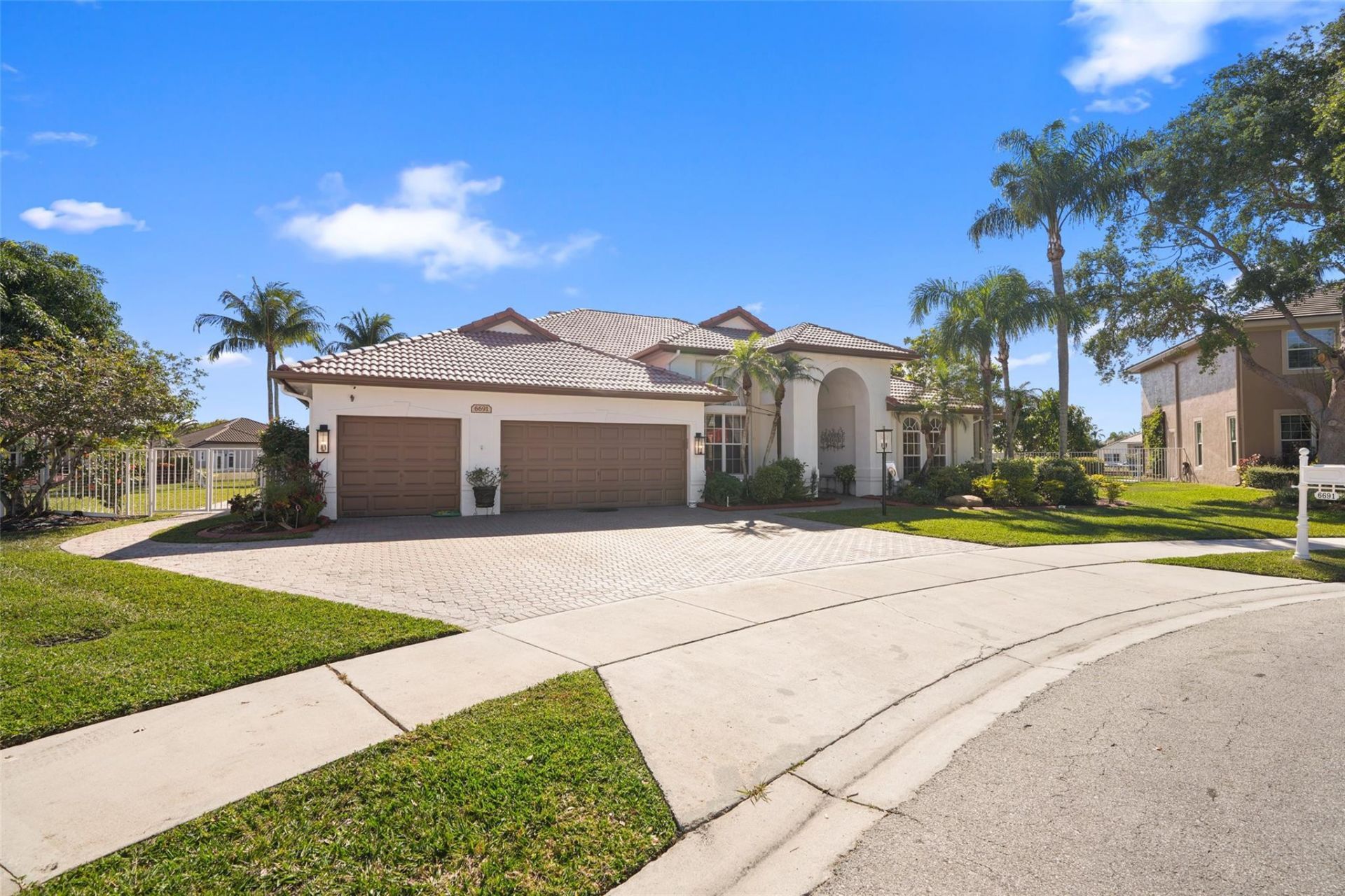 6691 Segovia Way, Pembroke Pines, FL 33331 Photo