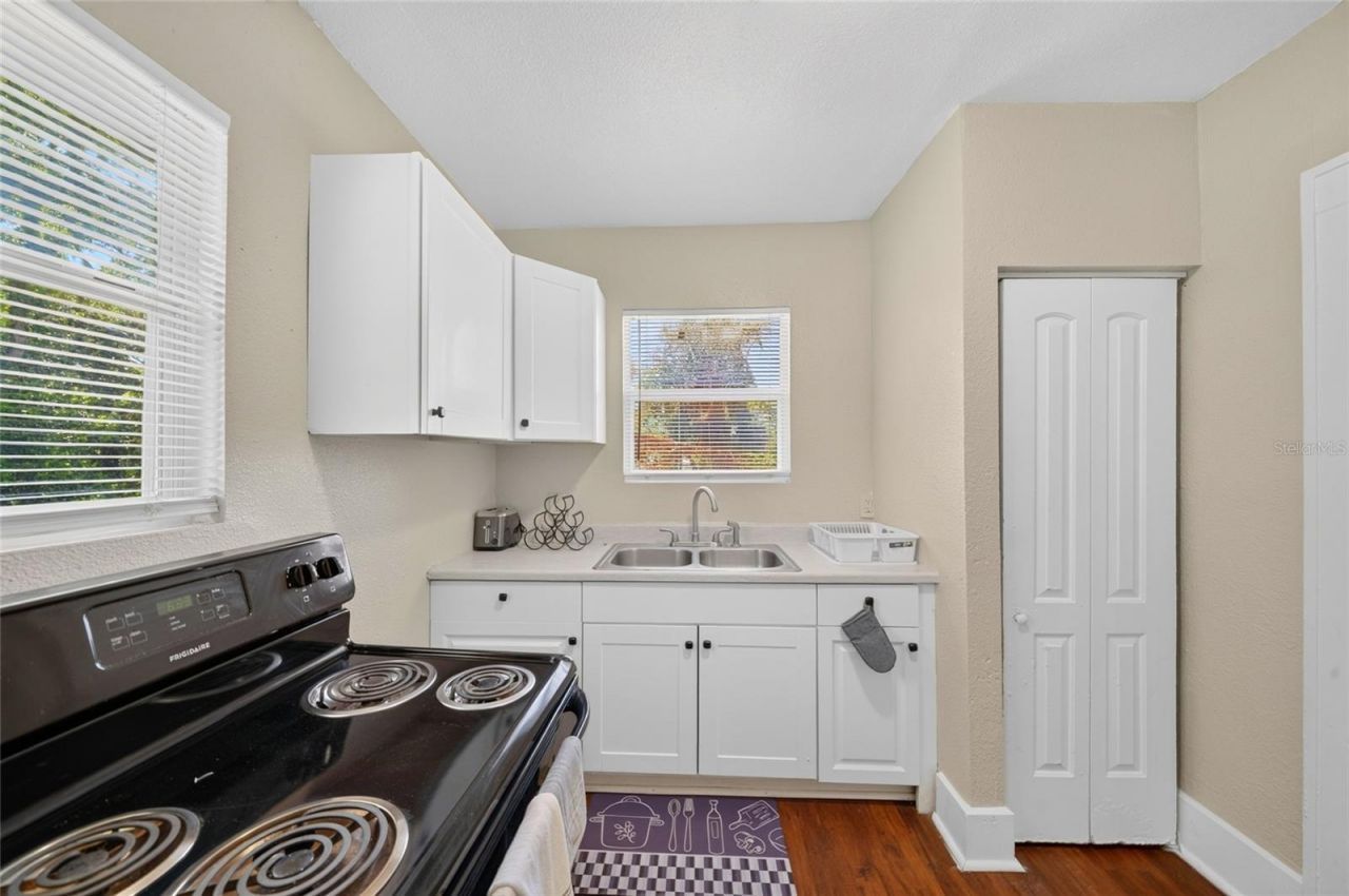 1615 14th Street S, Saint Petersburg, FL 33705 Photo