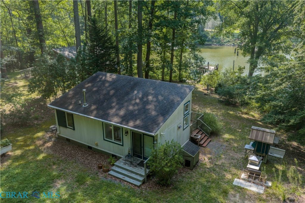 564 Rocky Point Landing, Cobbs Creek, VA 23035 Main Photo