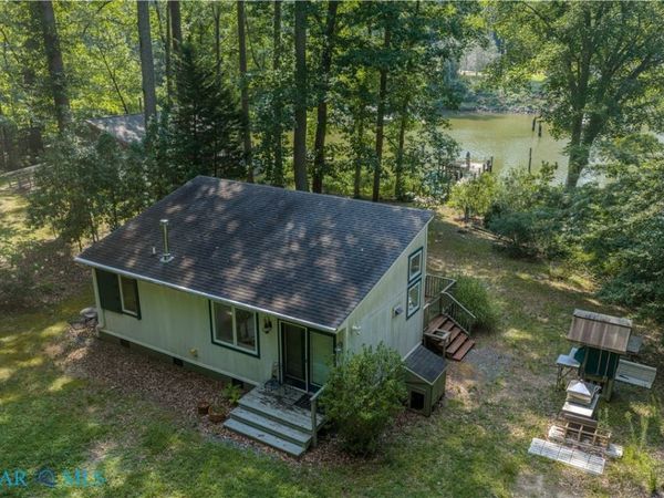 564 Rocky Point Landing, Cobbs Creek, VA 23035