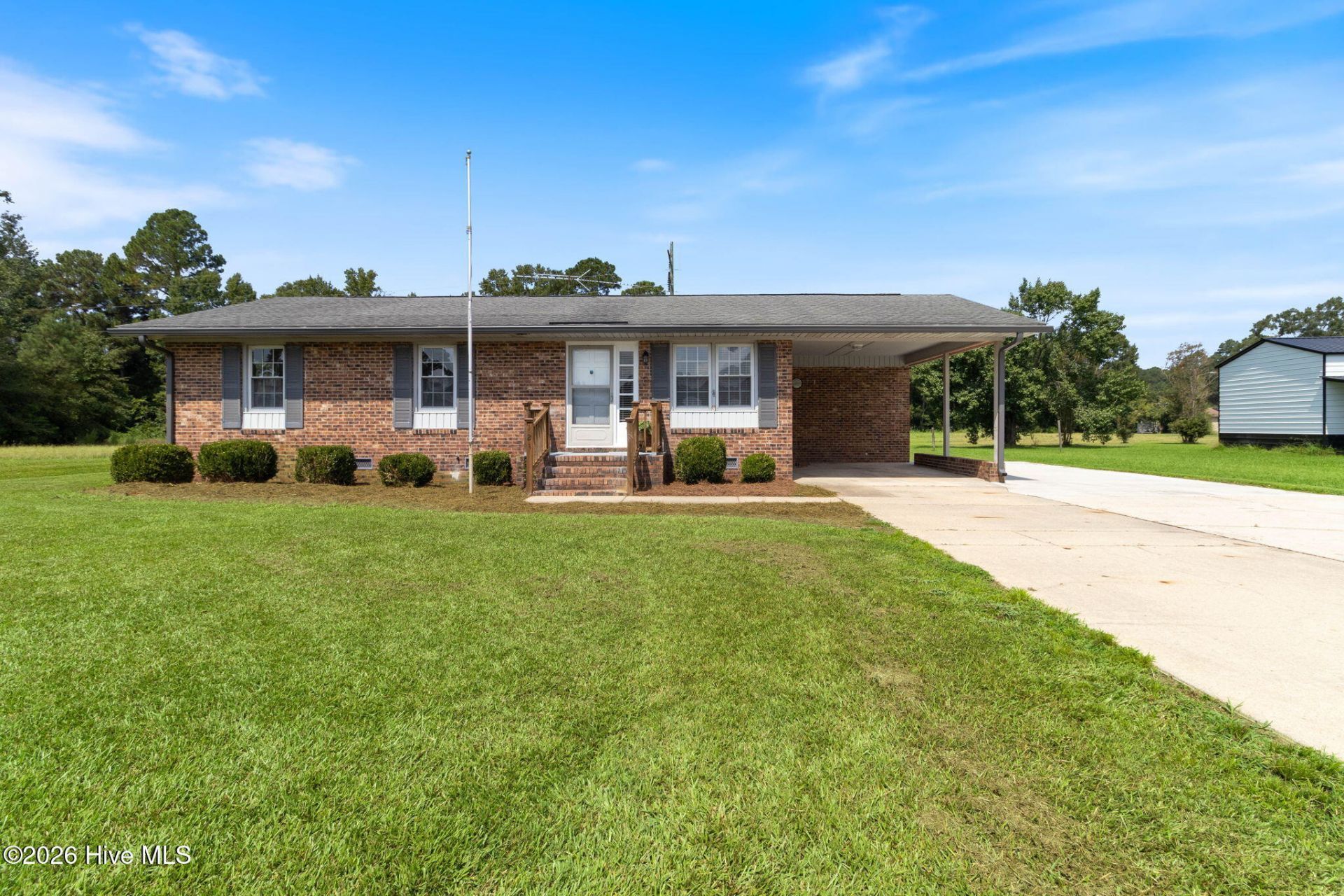 123 N Elmhurst Street, Clarkton, NC 28433 Main Photo