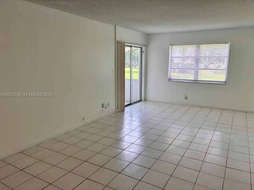 6505 Winfield Blvd, Unit B-25, Margate, FL 33063 Photo