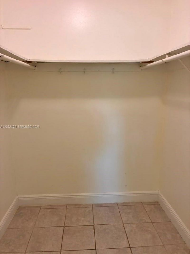 6505 Winfield Blvd, Unit B-25, Margate, FL 33063 Photo