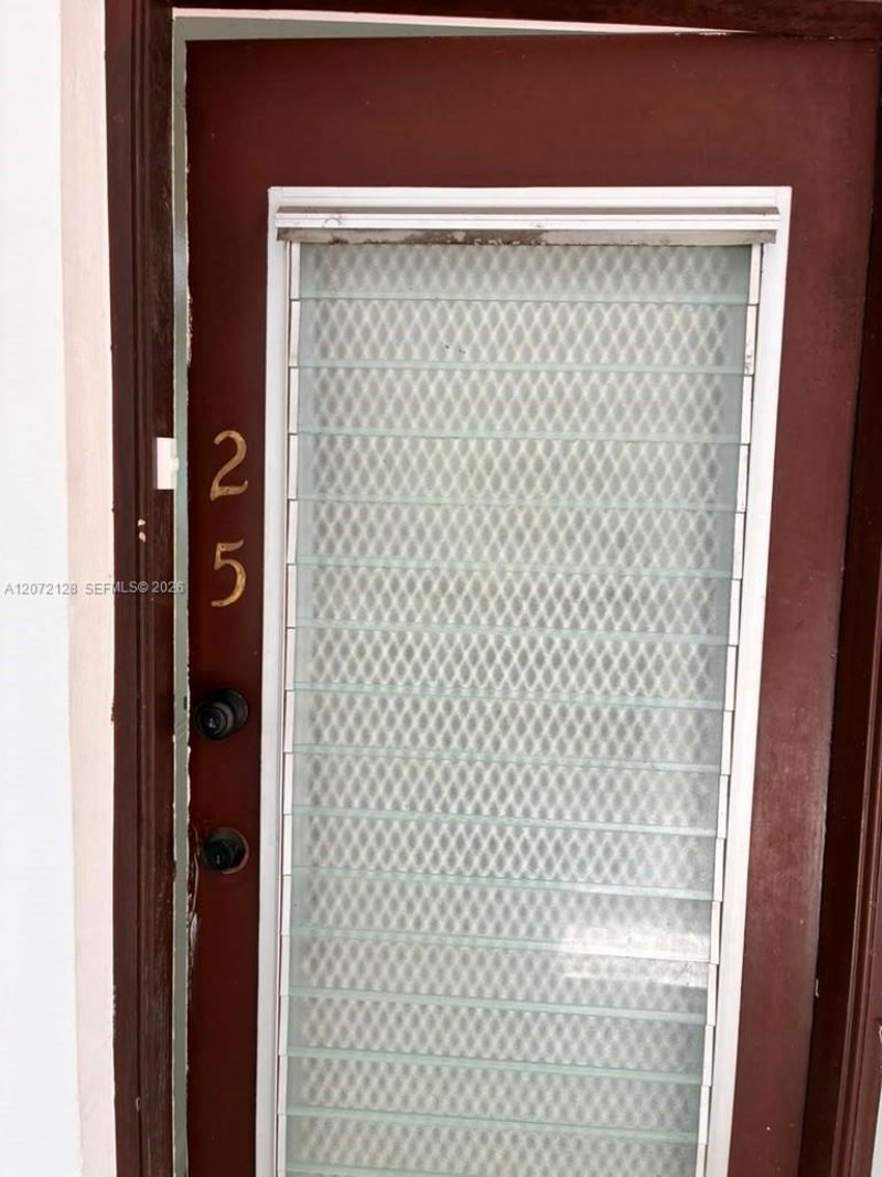 6505 Winfield Blvd, Unit B-25, Margate, FL 33063 Photo