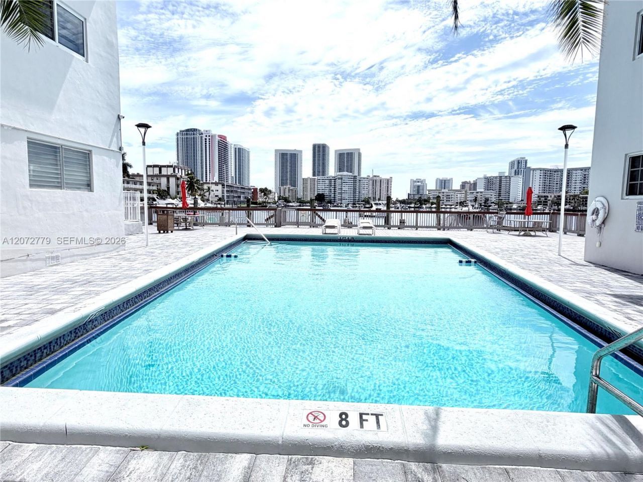 462 Golden Isles Dr , Unit 305, Hallandale Beach, FL 33009 Photo