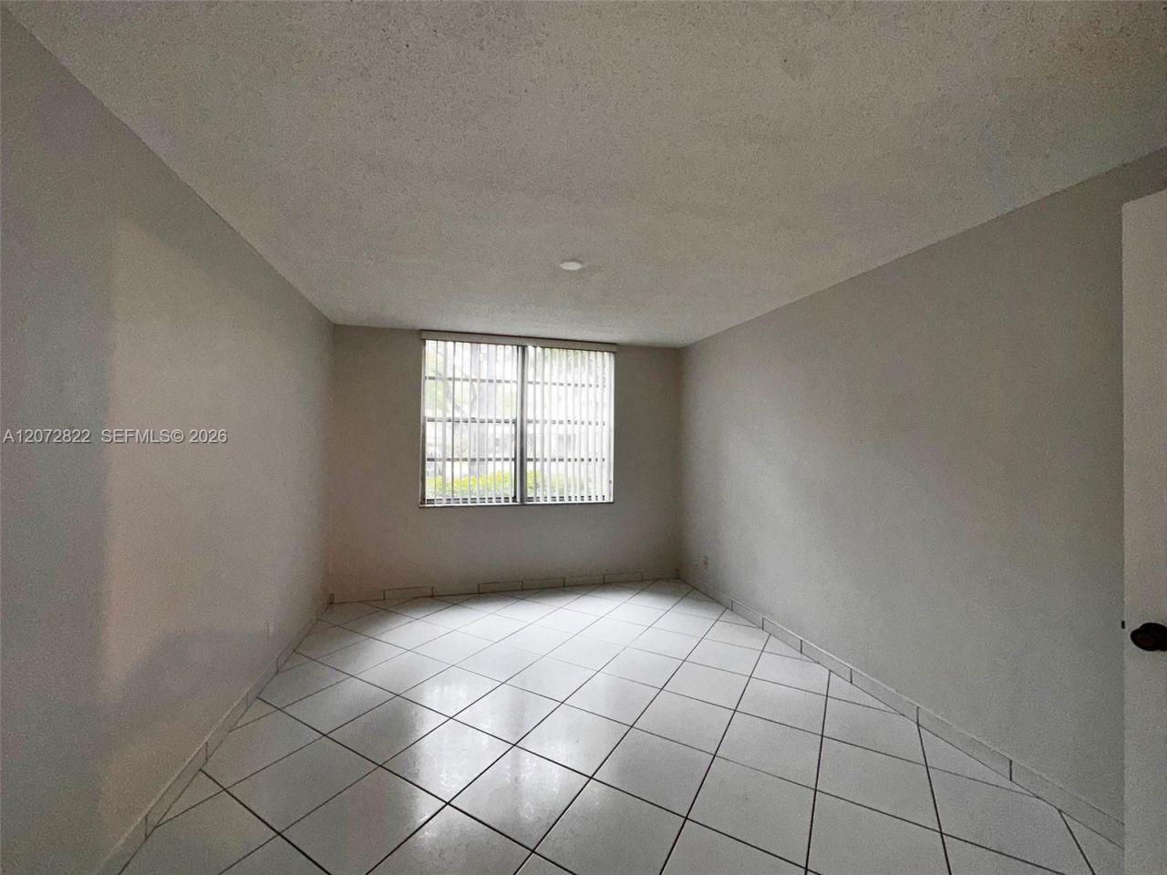 6700 Cypress Rd , Unit 111, Plantation, FL 33317 Photo