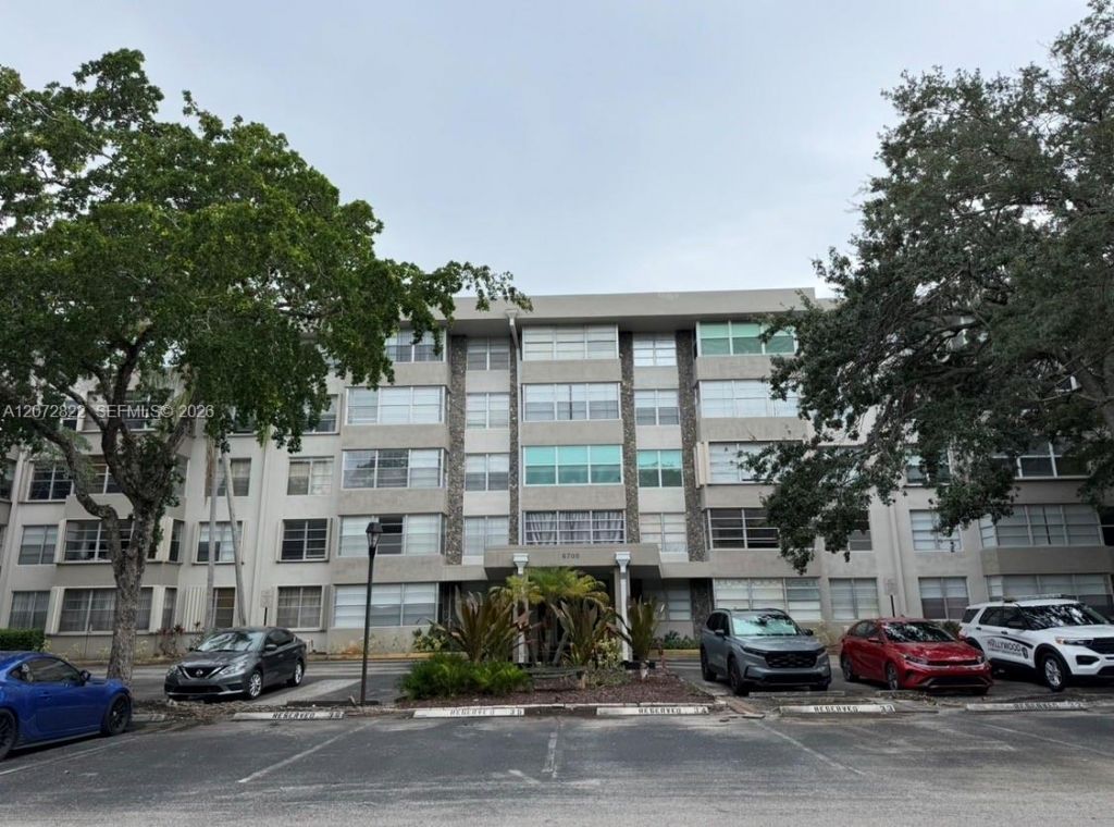 6700 Cypress Rd , Unit 111, Plantation, FL 33317 Photo