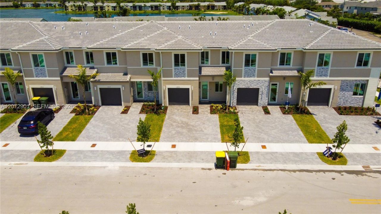 1475 SE 7th Ter , Homestead, FL 33034 Photo