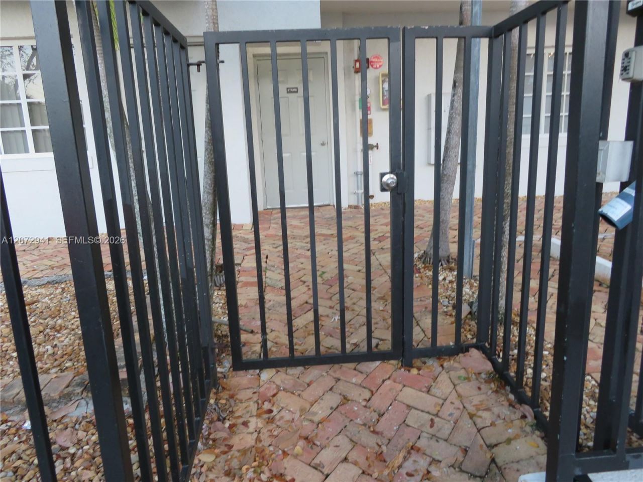 3090 Bird Av , Unit 303, Coconut Grove, FL 33133 Photo
