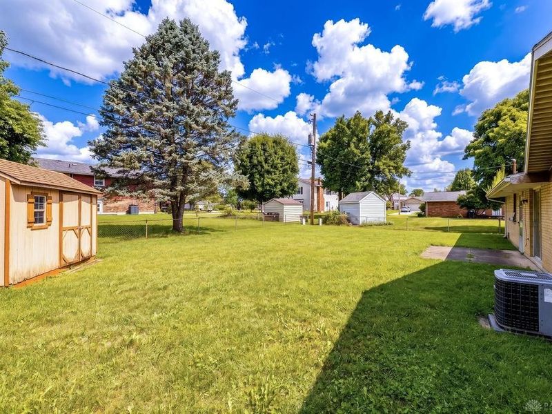 1906 Wilshire Drive, Xenia, OH 45385 Photo 3