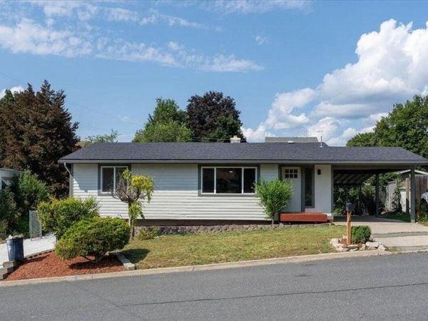 1025 E Ivy Ave, Colville, WA 99109