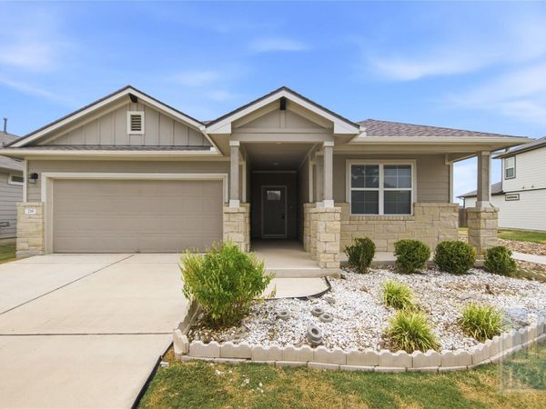 216 Big Cypress Bayou RD, Hutto, TX 78634