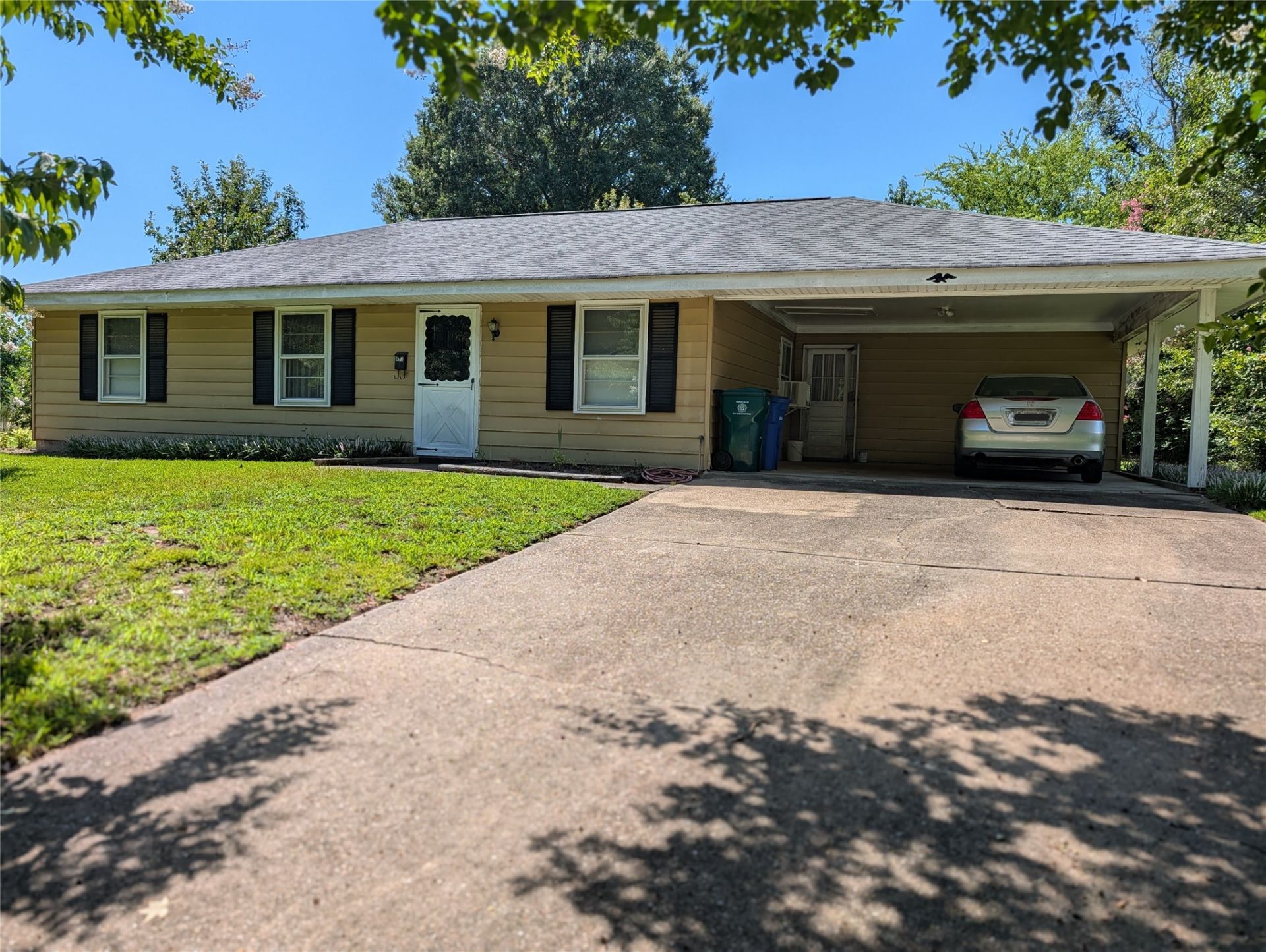 493 Pamela Drive, Newport News, VA 23601 Main Photo