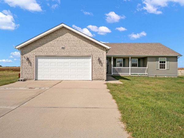 264 S Meadow Lane, Wheatfield, IN 46392