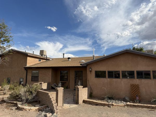 675 Camino Arco Iris , Corrales, NM 87048