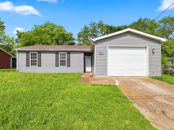 809 Fawn Ln , Madison, TN 37115