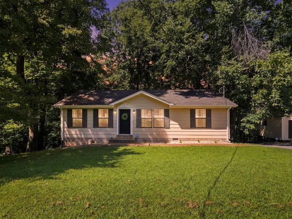 1211 Winding Way Dr, White House, TN 37188