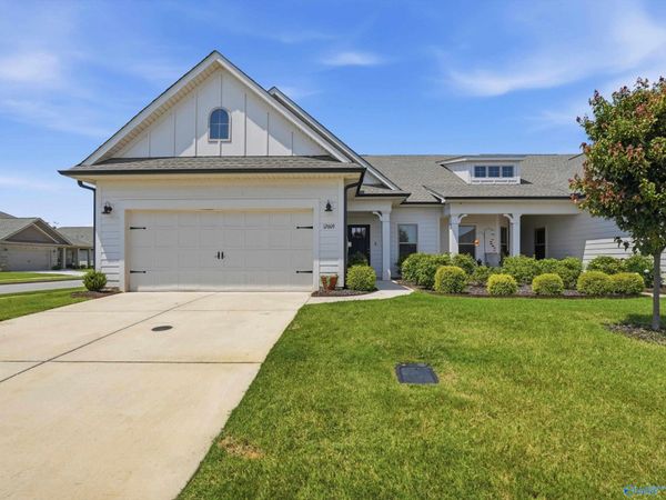 12609 Whitcomb Circle, Athens, AL 35613