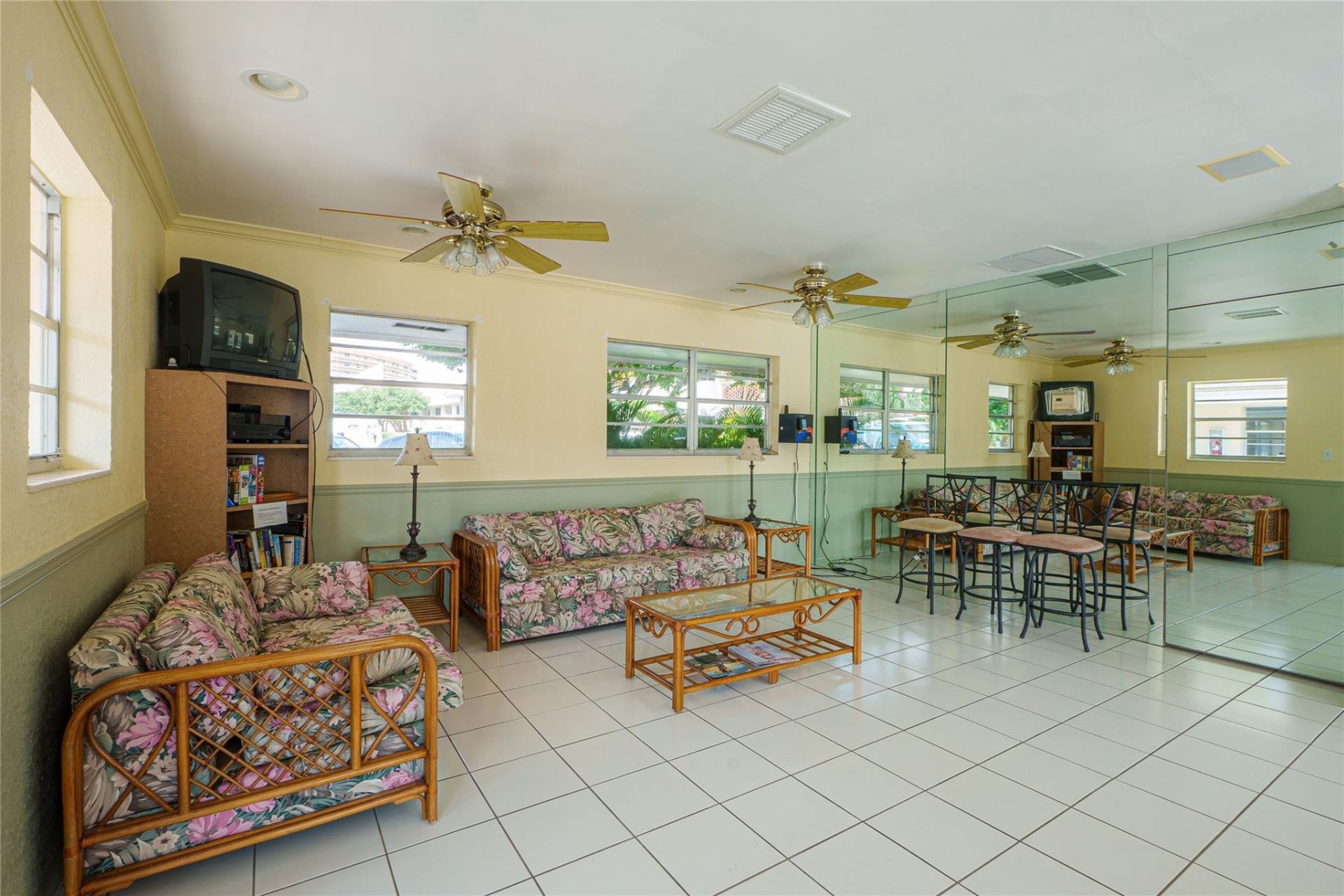 1340 NE 28th Avenue, Unit 242, Pompano Beach, FL 33062 Photo
