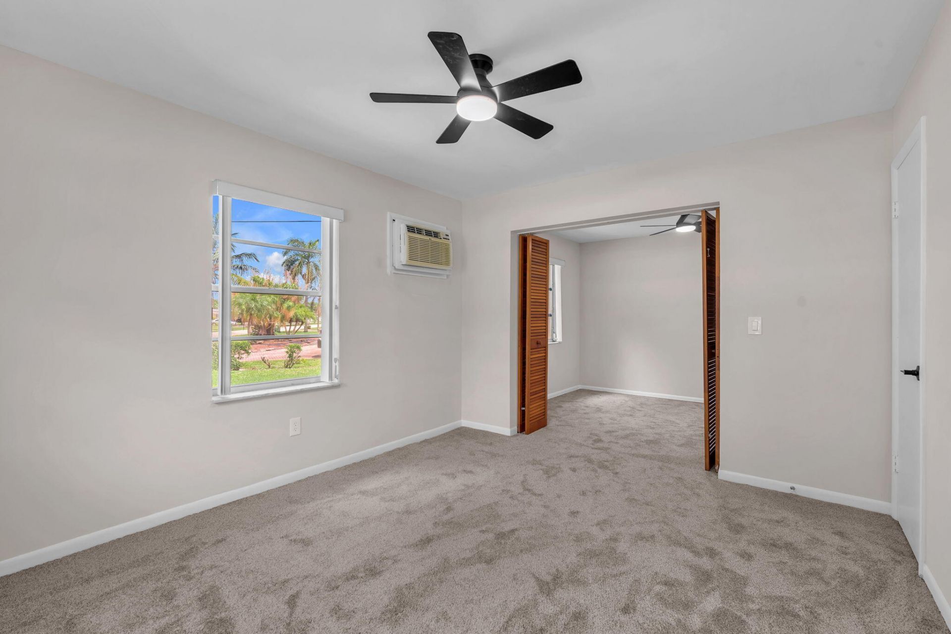 145 Greenbrier Drive, Palm Springs, FL 33461 Photo