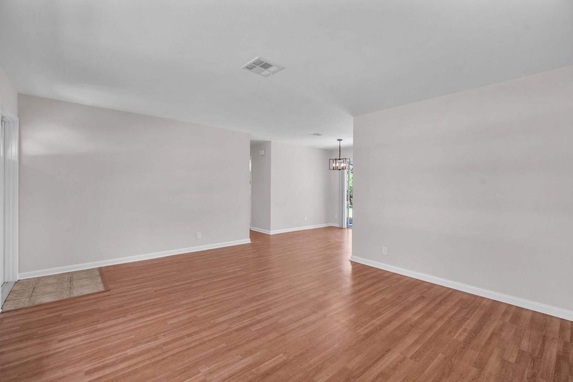 145 Greenbrier Drive, Palm Springs, FL 33461 Photo