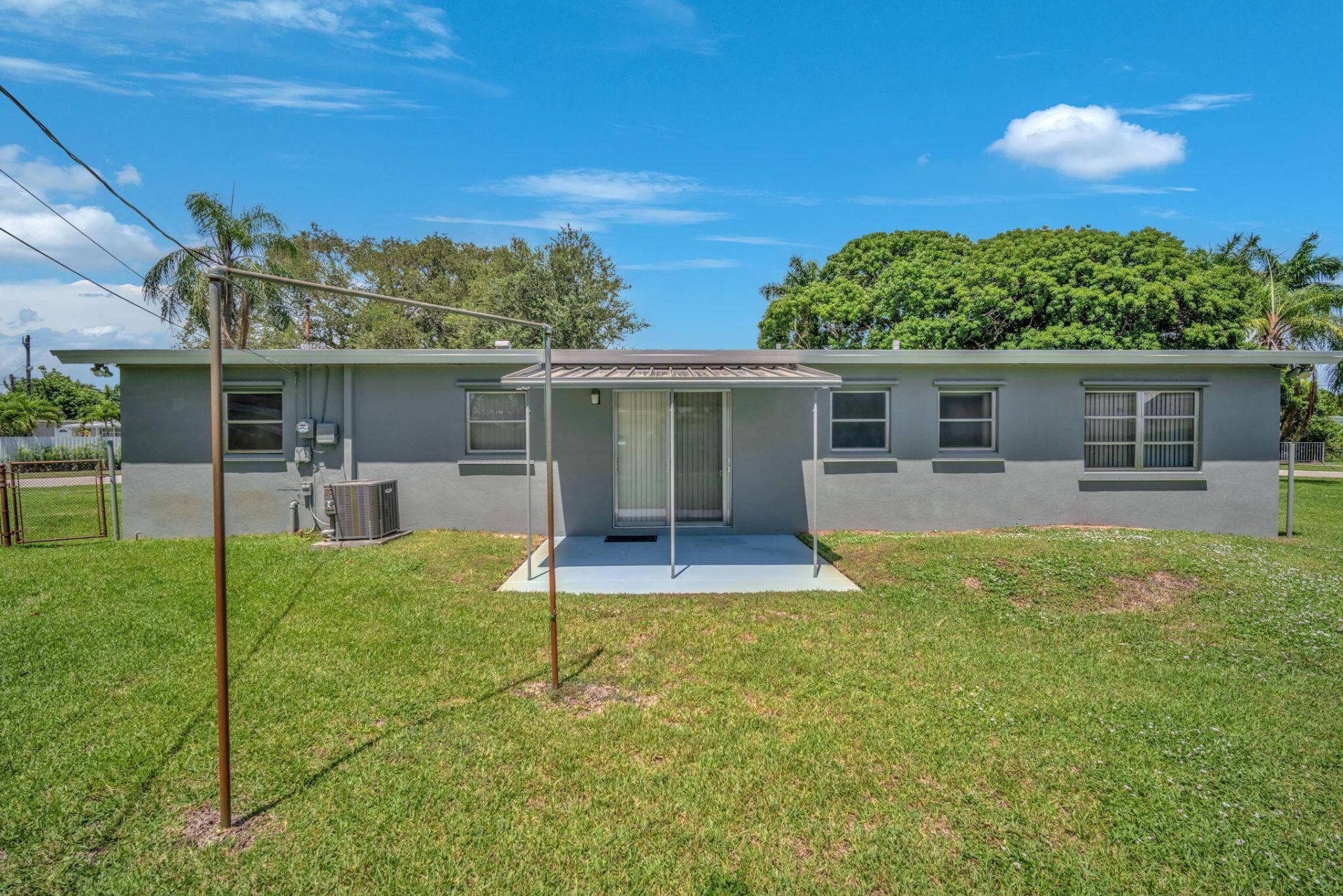 145 Greenbrier Drive, Palm Springs, FL 33461 Photo