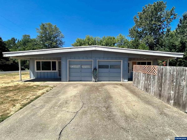 201/203 SE Bridgeway Av, Corvallis, OR 97333