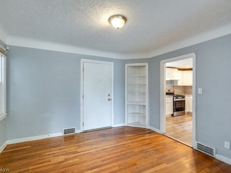 3860 E 155th Street, Cleveland, OH 44128 Photo 16