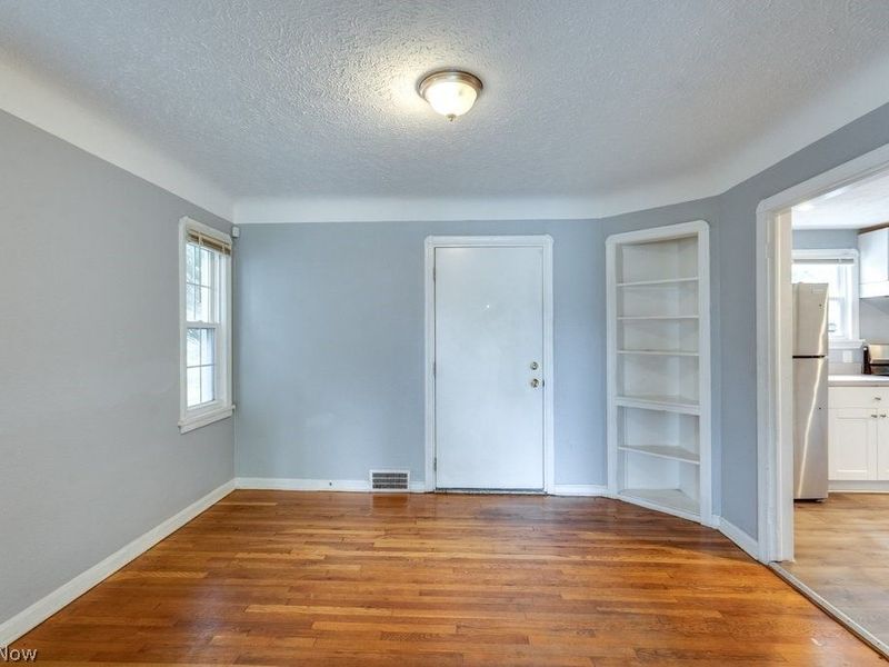 3860 E 155th Street, Cleveland, OH 44128 Photo 17