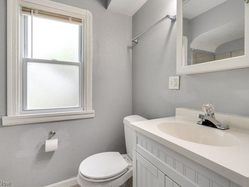 3860 E 155th Street, Cleveland, OH 44128 Photo 22