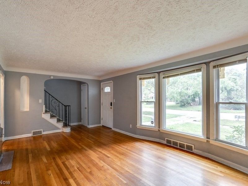 3860 E 155th Street, Cleveland, OH 44128 Photo 5
