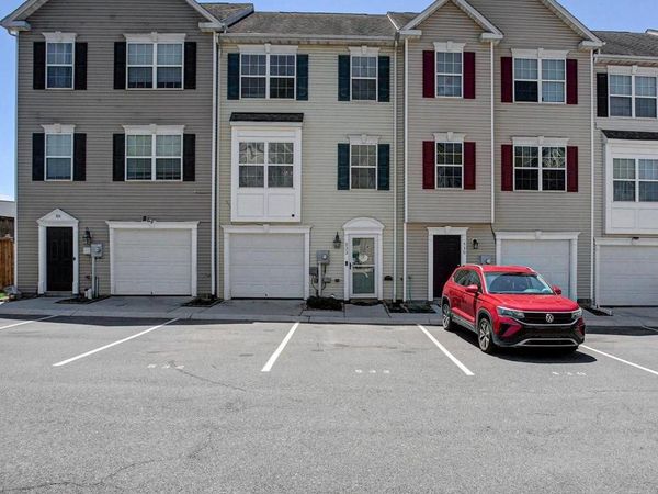 532 S CARLISLE STREET , GREENCASTLE, PA 17225